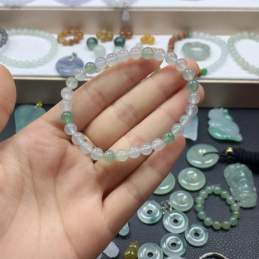 翡翠未镶嵌颈饰手串