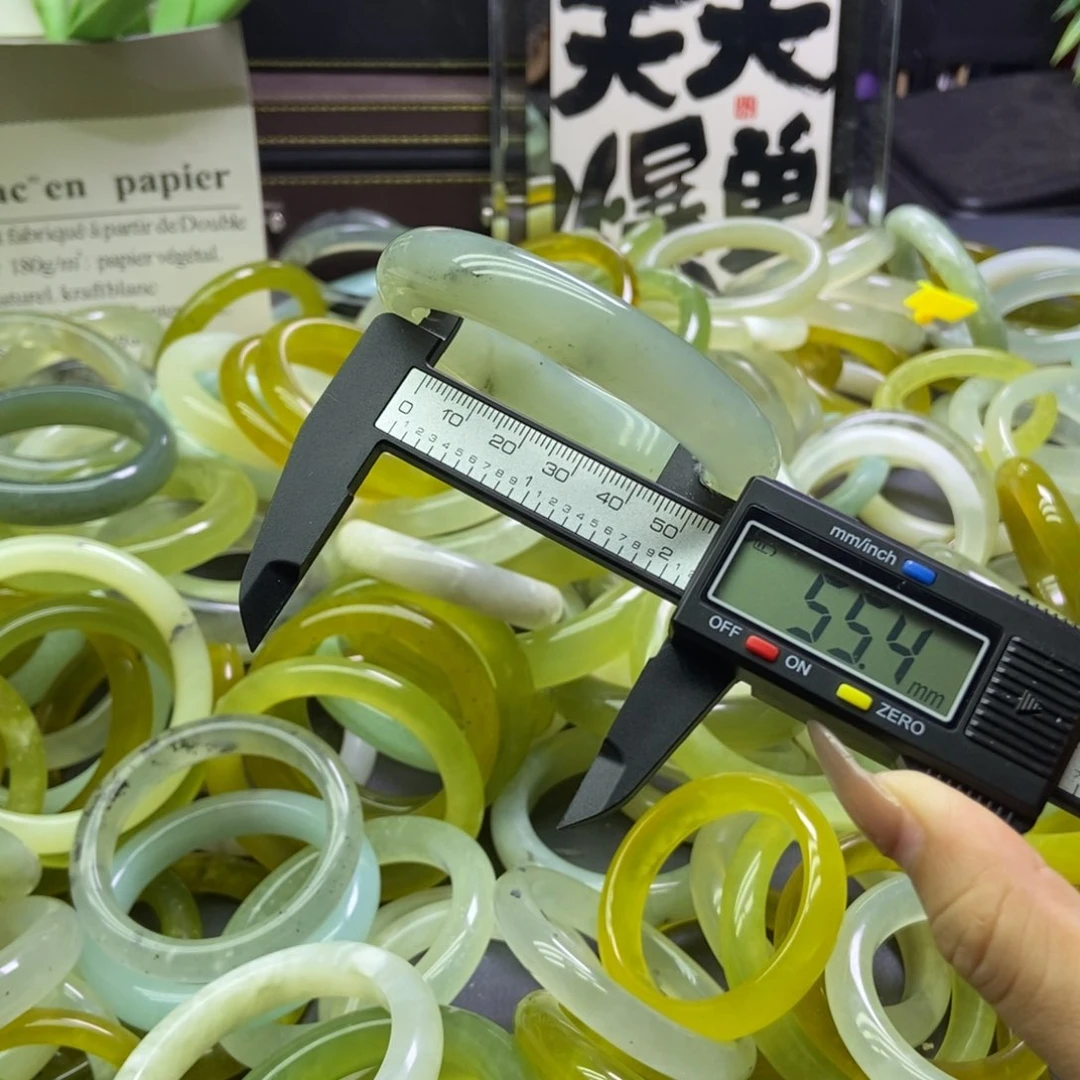 未镶嵌蛇纹石玉手镯47