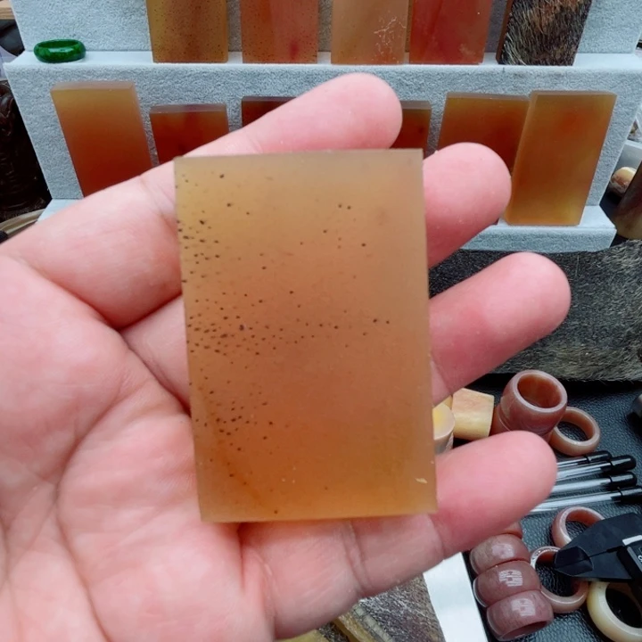 大叶紫檀（黑酸枝木类）无事牌皮皮吊坠 手把件