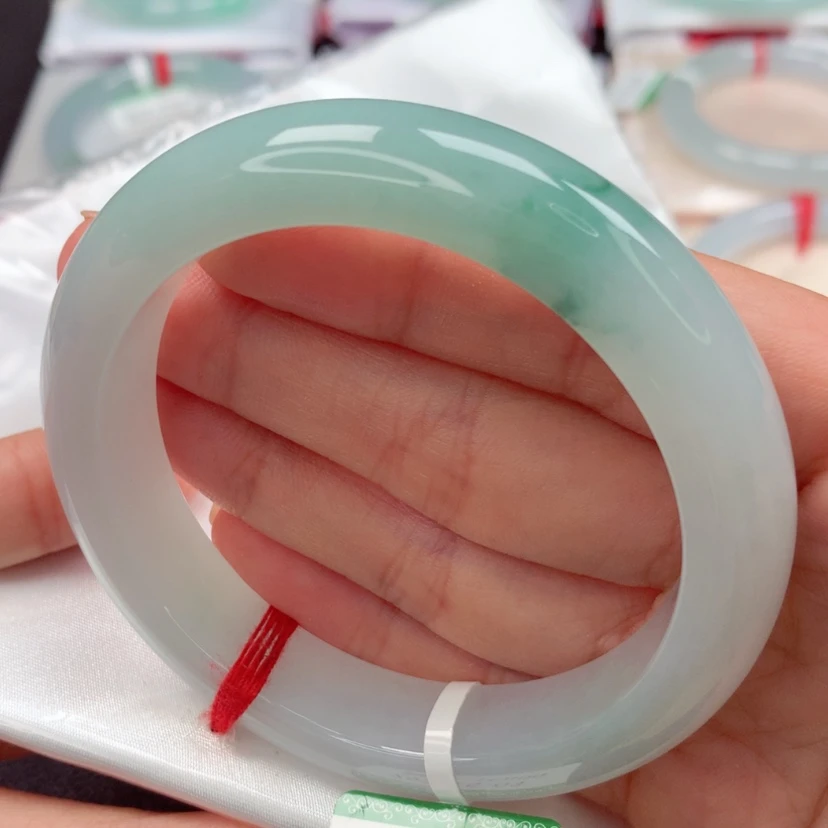 【闪购商品】翡翠手镯未镶嵌天然翡翠手镯