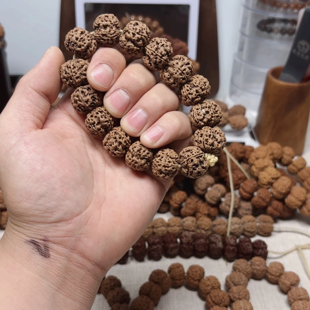 金刚菩提吊坠古龙梅花