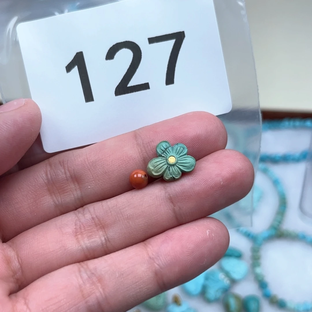 南红玛瑙未镶嵌珠宝奇石