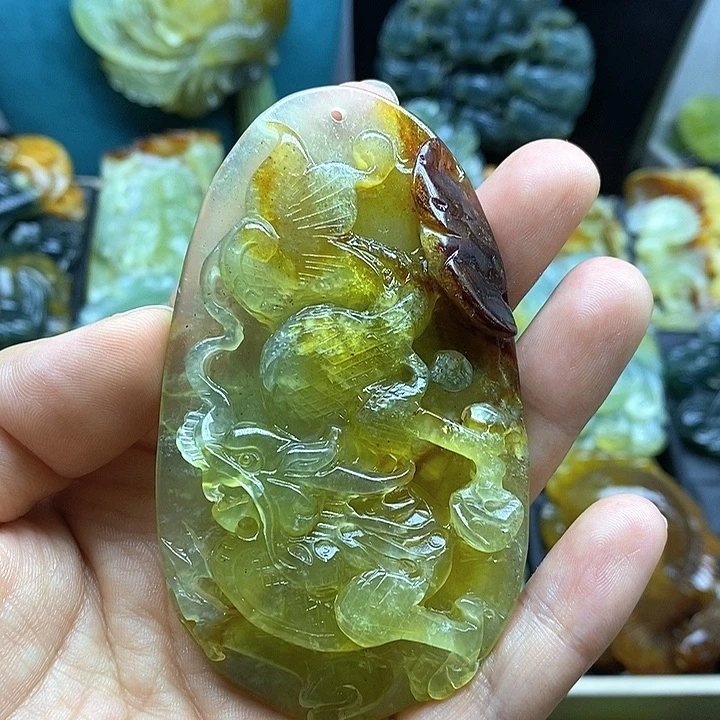 蛇纹石玉未镶嵌挂件