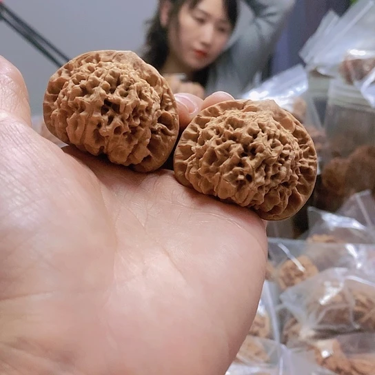 【闪购商品】把件文玩核桃47官帽