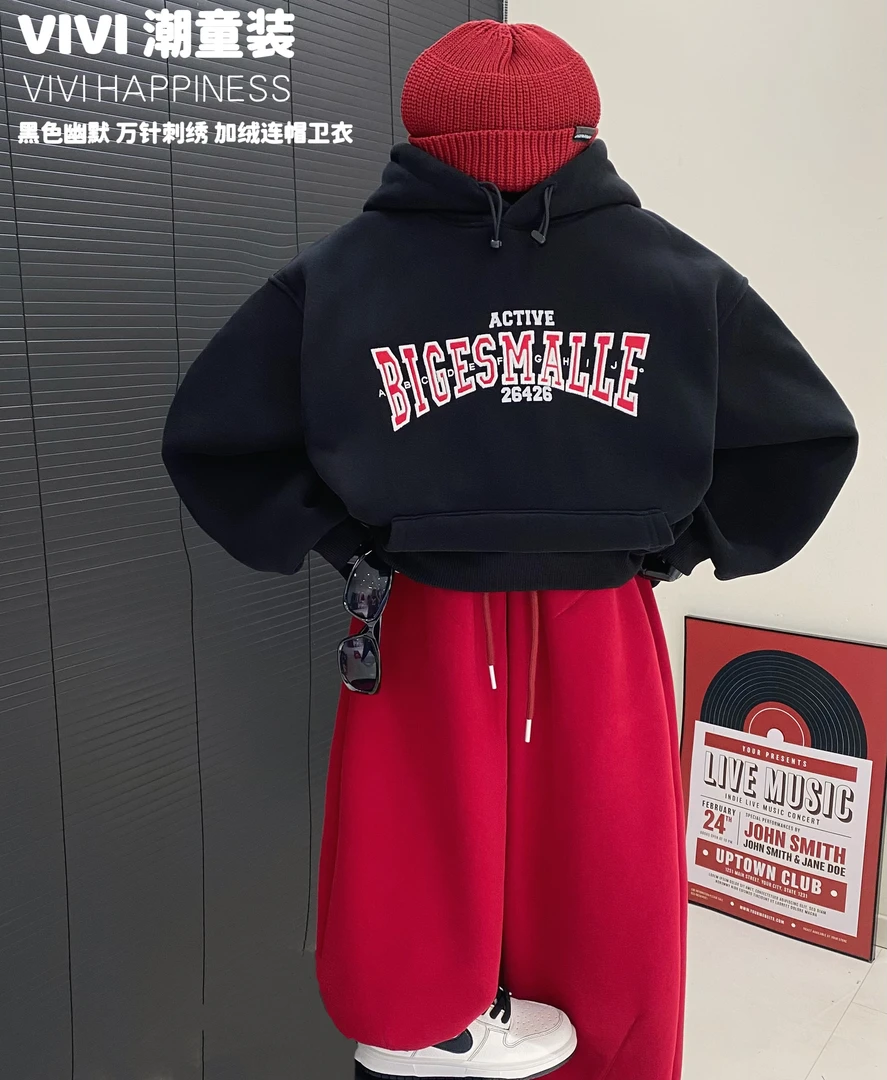 VIVI童装2【黑色幽默】冬款中大童年货款时尚刺绣加绒连帽卫衣套
