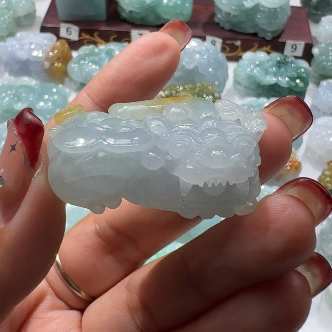 定制翡翠未镶嵌小***?貔貅