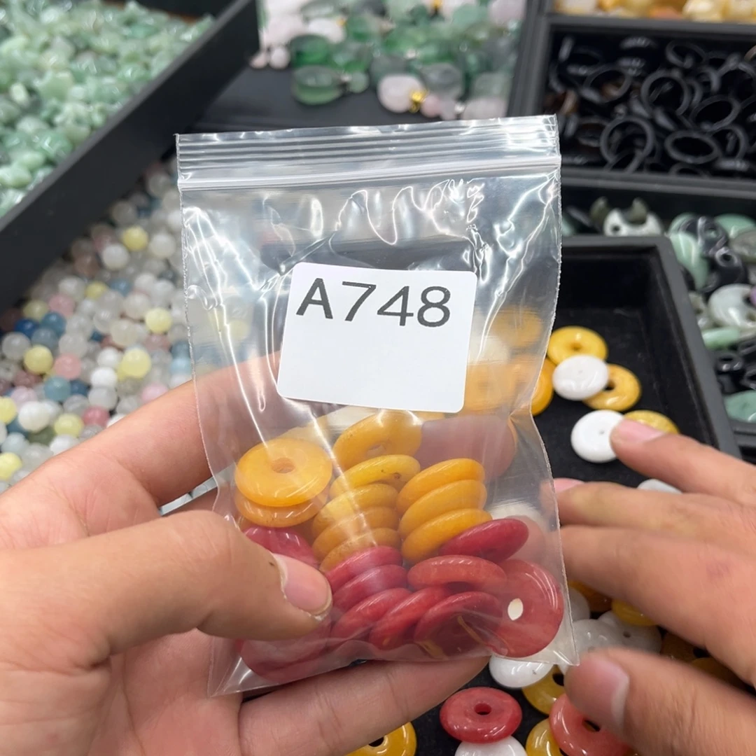 n***g玛瑙/玉髓合金颈饰