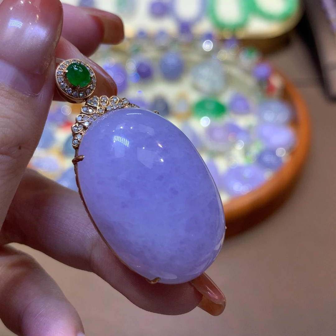 翡翠18K金镶嵌吊坠(不含链)缅甸天然A货翡翠