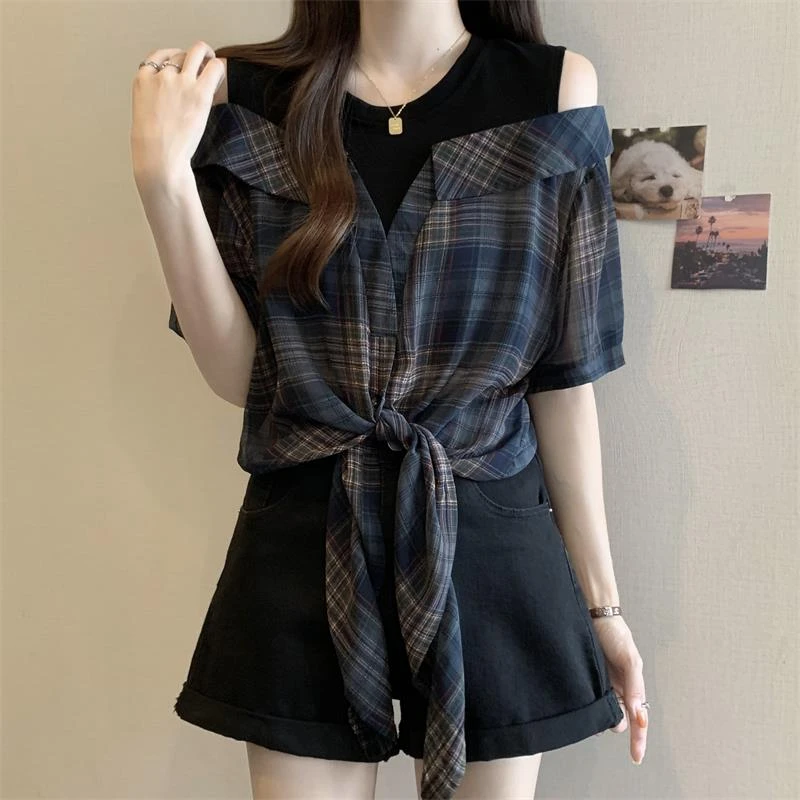 复古港风短袖格子衬衫女夏季大码胖mm显瘦时尚洋气假两件露肩上衣