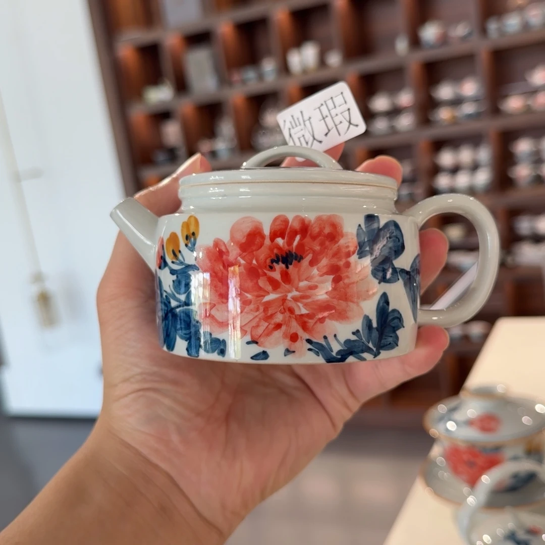 釉下手绘茶具微瑕