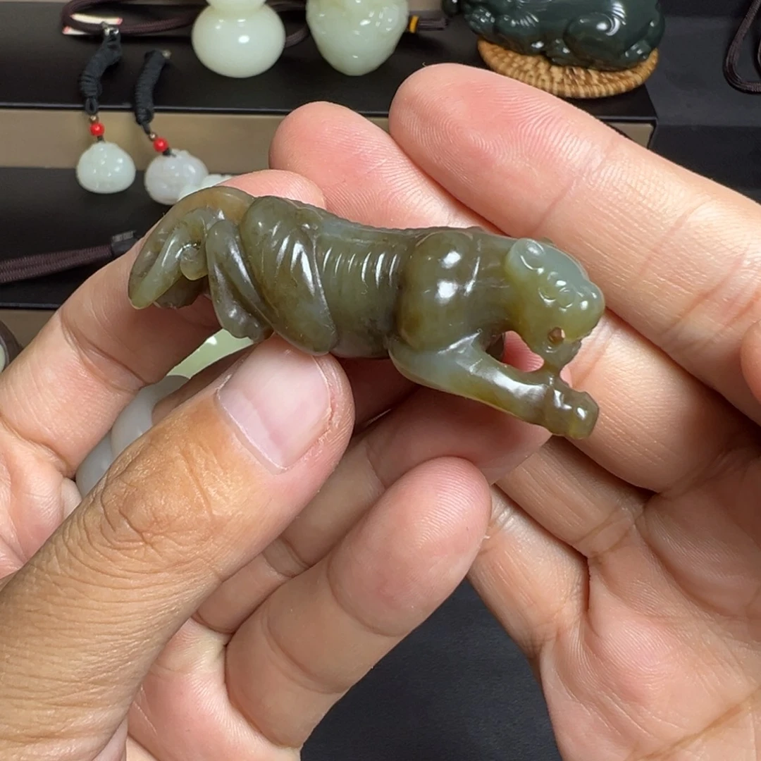 软玉未镶嵌把件天然玉石精品