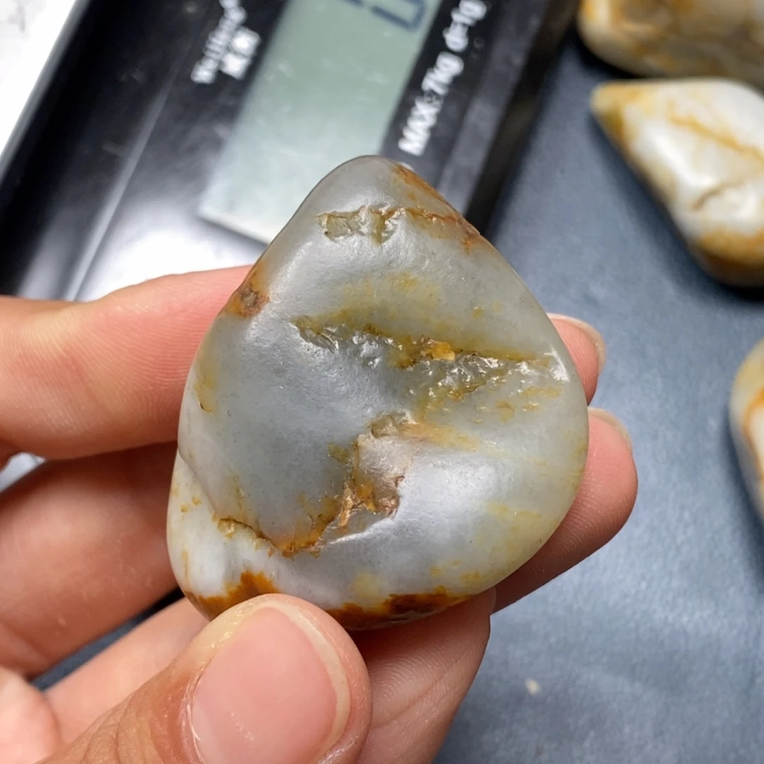 和田玉（糖玉）未镶嵌挂件