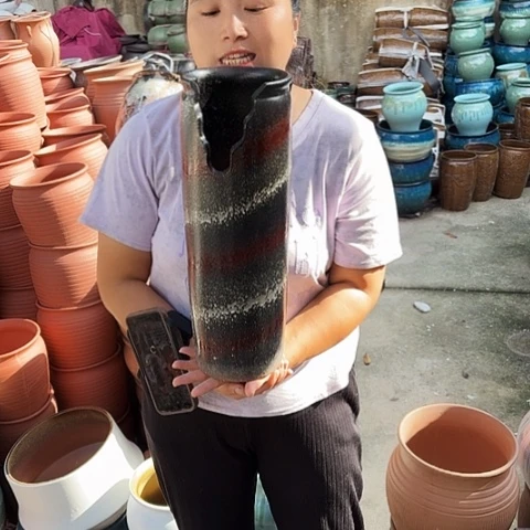 口14高42瑕疵一个盆子。