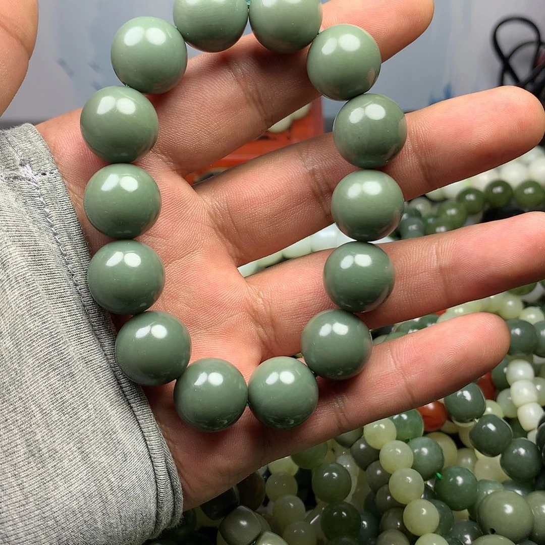 和田玉手链未镶嵌玉*?