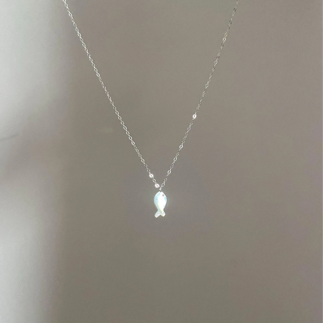 柯柒 钛钢项链 可爱治愈小鱼项链女轻奢小众设计百搭高级感锁骨链