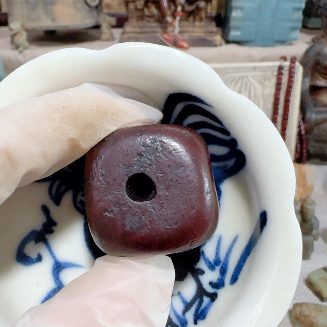 摆件、哦4686868689899999