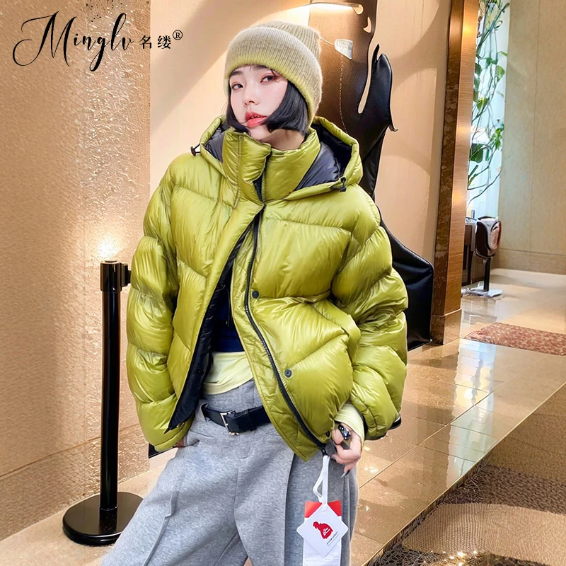 2025年冬季短款加厚保暖面包服光泽感亮绿色连帽高级感羽绒服女
