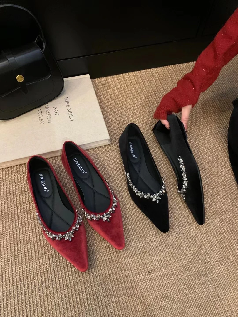 法式温柔气质性感黑色单鞋水钻带名媛通勤百搭