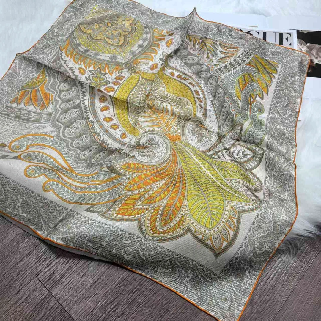 X65-5【君妃花园黄】65尺寸西丽莎轻薄夏季轻奢100桑蚕丝女高级方巾