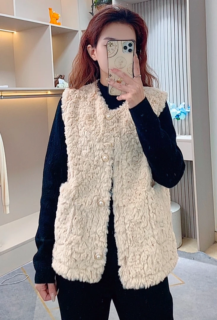 冬季新款皮毛一体羊羔毛马甲6608