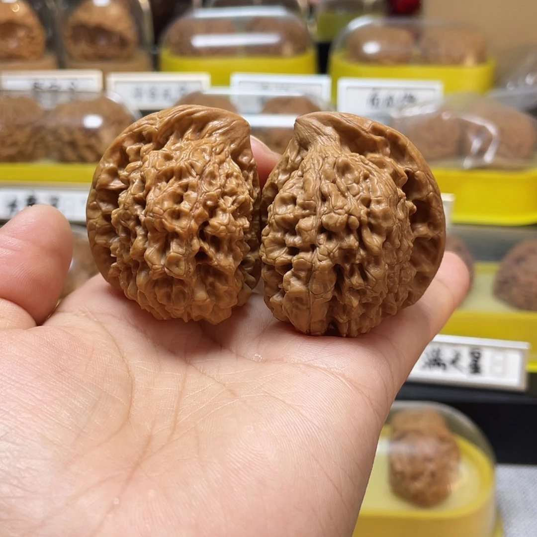 文玩核桃把件座山雕