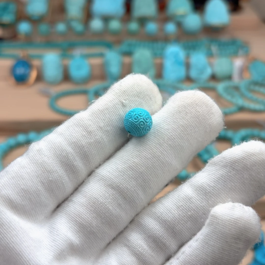 绿松石未镶嵌珠宝奇石