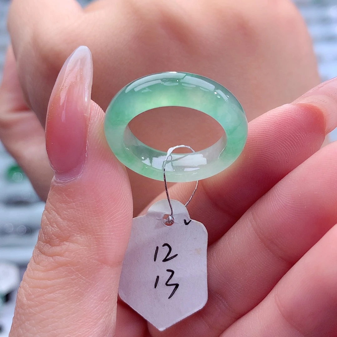 翡翠未镶嵌戒指天然