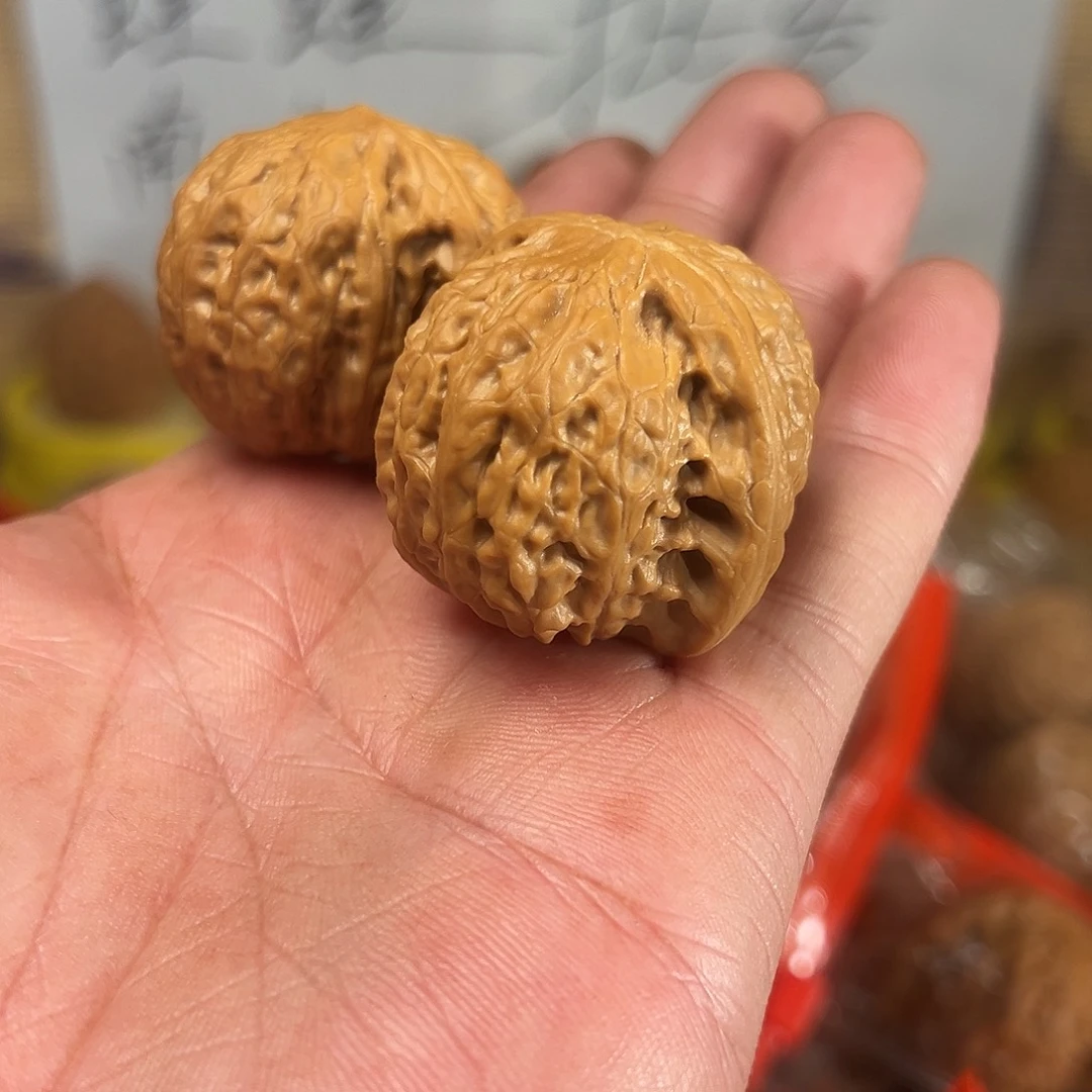 文玩核桃吊坠山**恙铁锤