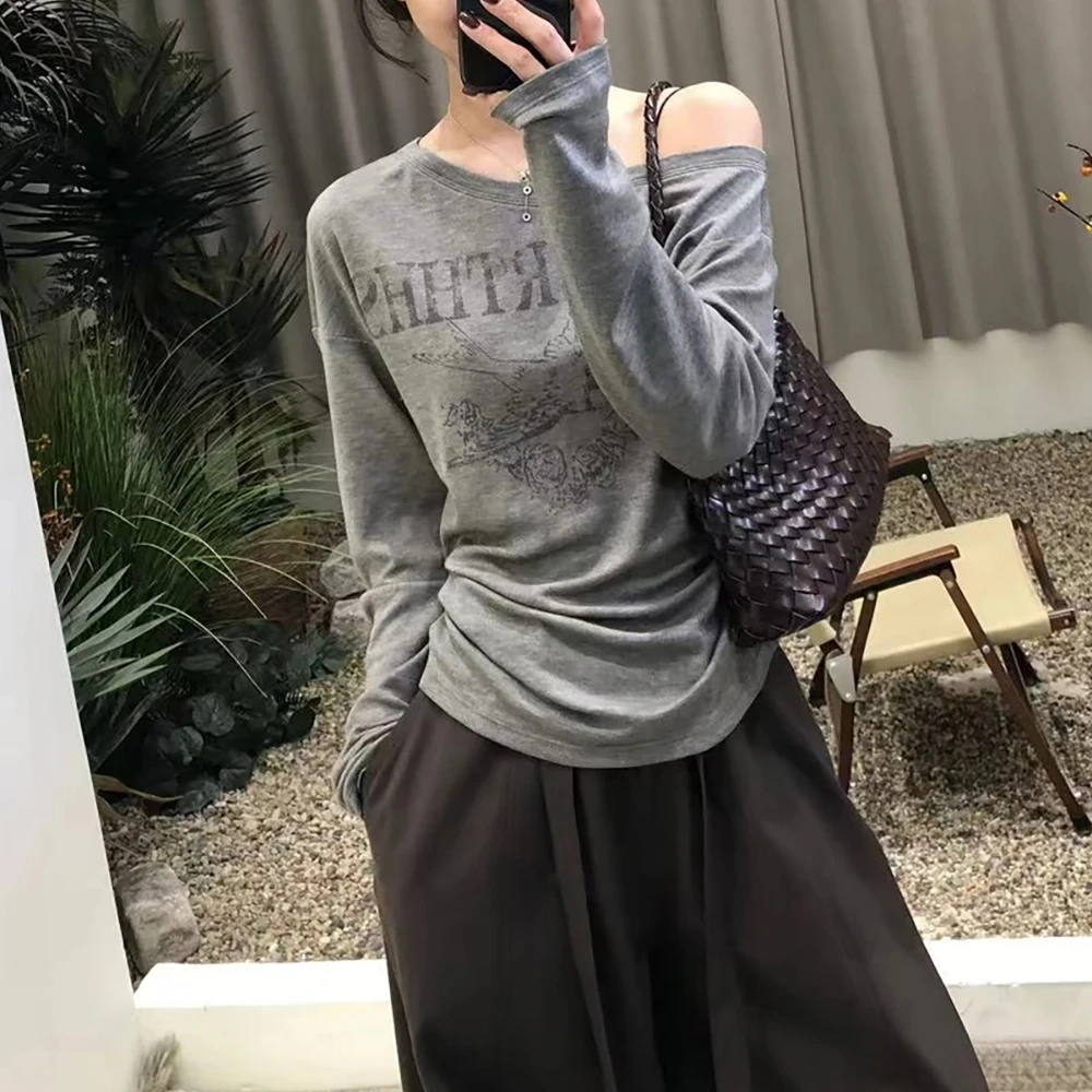 法式高级感斜领露肩长袖t恤女2025年春秋新款修身显瘦打底衫上衣