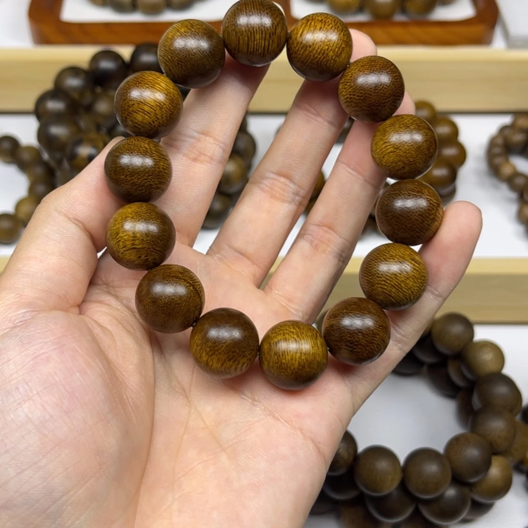 嘘****沉香手串越南芽庄黄棋楠1.6
