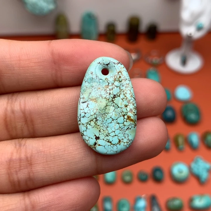 未镶嵌绿松石珠宝奇石