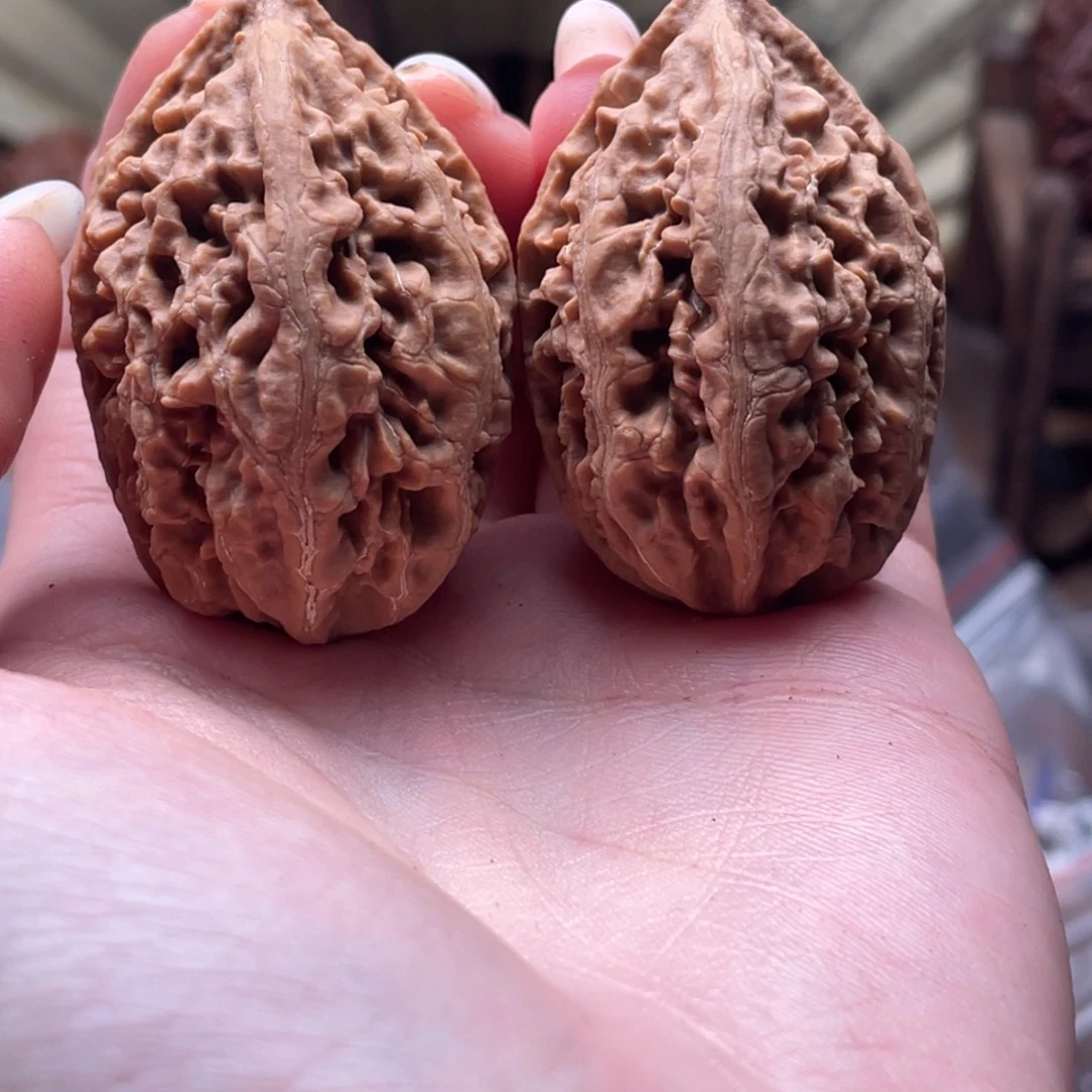 文玩核桃把件楸刀鱼104