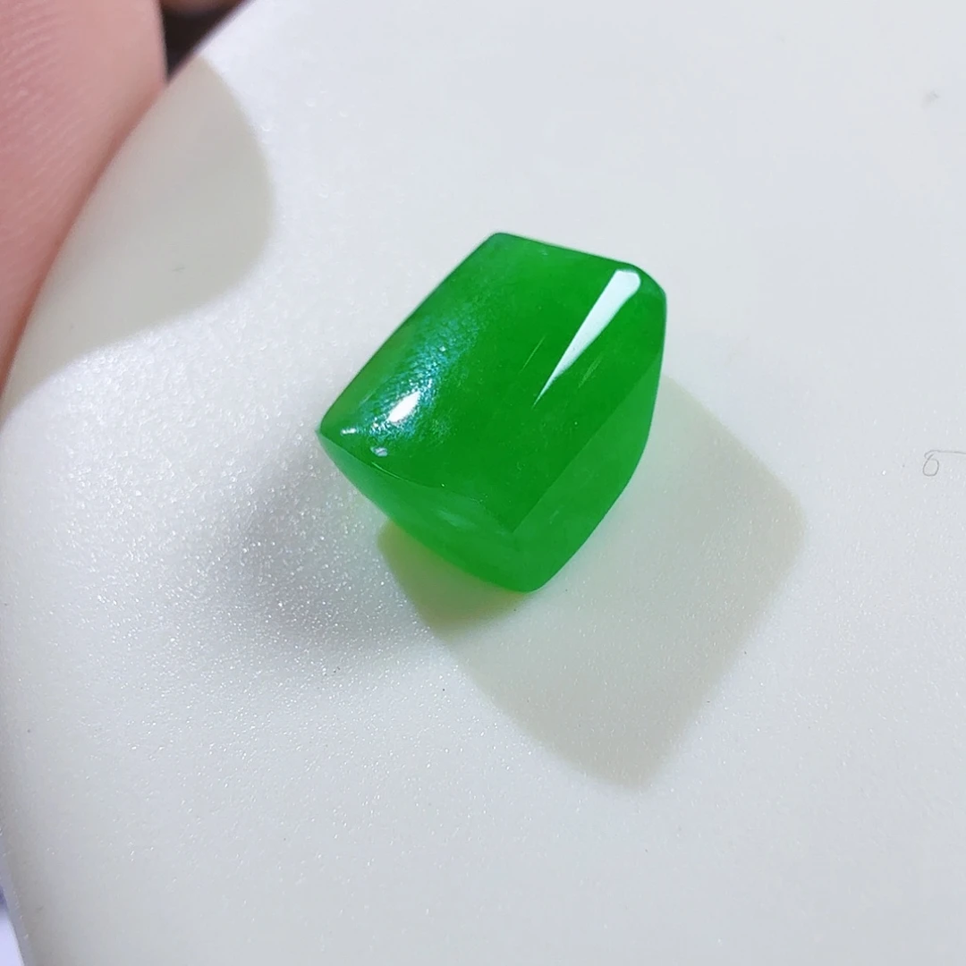 翡翠未镶嵌颈饰绿随行