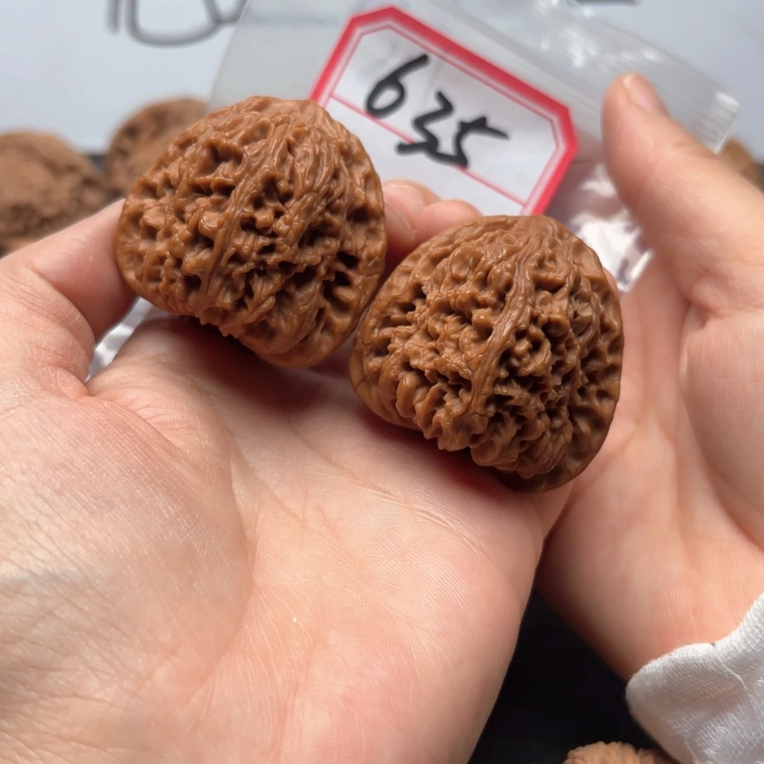 文玩核桃吊坠A****n南疆