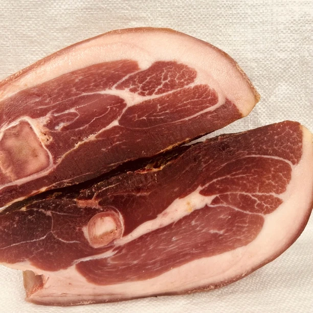 [一物一拍】农村荒野求生土猪熟食火腿火腿肉块汉巴味德