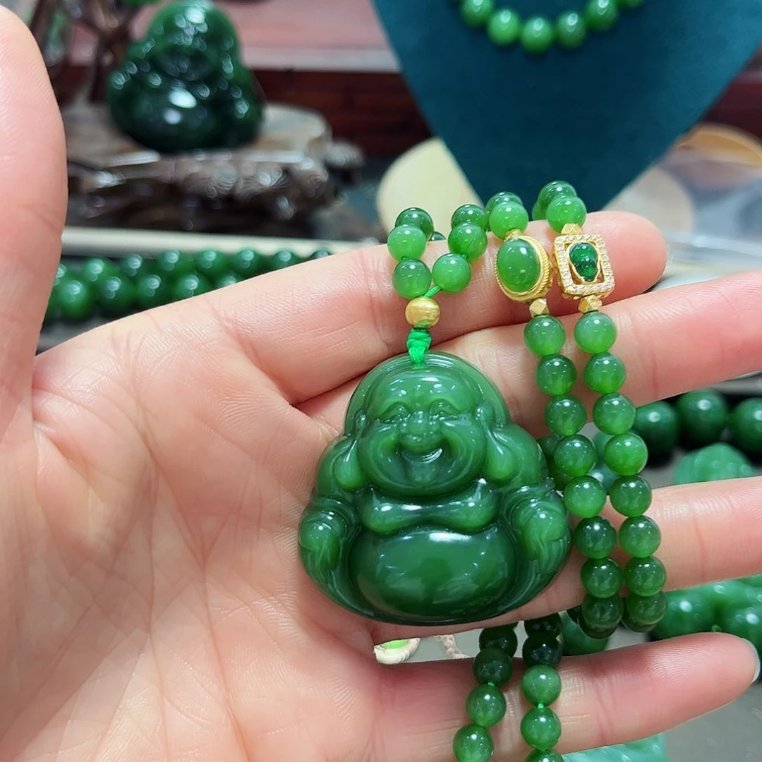 和田玉吊坠18K金镶嵌福**修