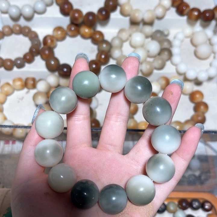 吊坠菩提根/象牙果瑕疵款