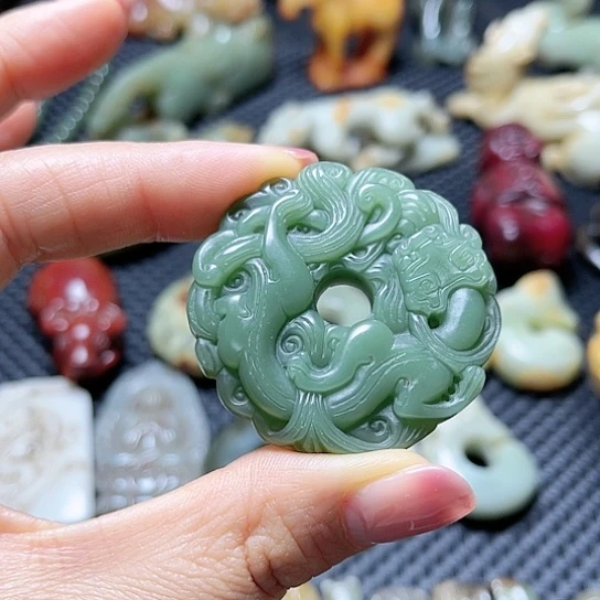 白玉菩提吊坠摆件