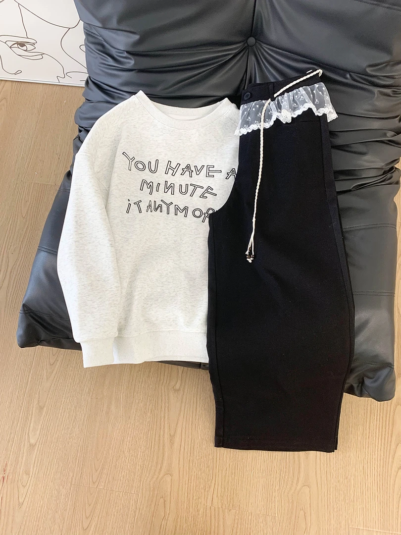 早秋新款韩系bm少女穿搭套装圆领刺绣宽松卫衣蕾丝拼接裤子两件套