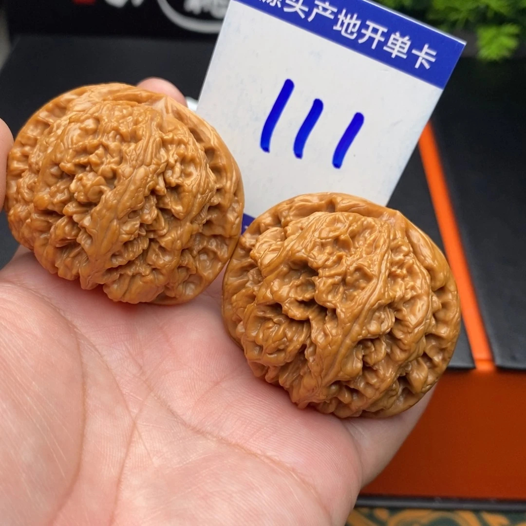 文玩核桃把件粗筋47