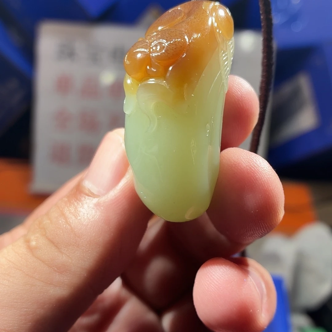 和田玉（糖玉）未镶嵌颈饰