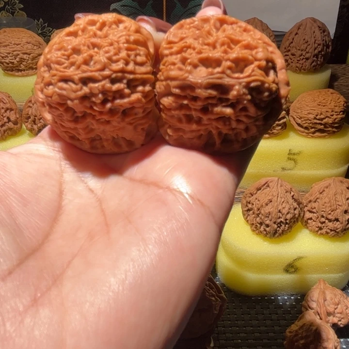 吊坠文玩核桃三角卐字南将