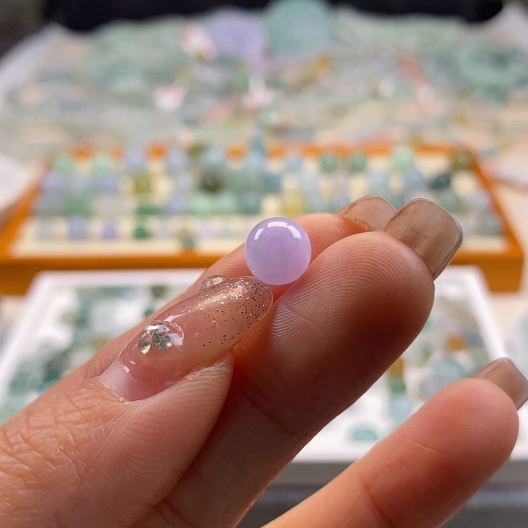 翡翠散珠天然翡翠紫圆珠7.8，有小内纹