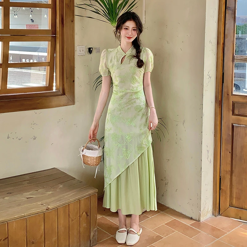 夏季法式复古新中式气质显瘦收腰中国风绿色绣花长款碎花连衣裙