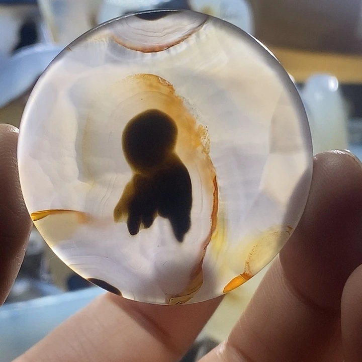 未镶嵌颈饰玛瑙/玉髓风*扬