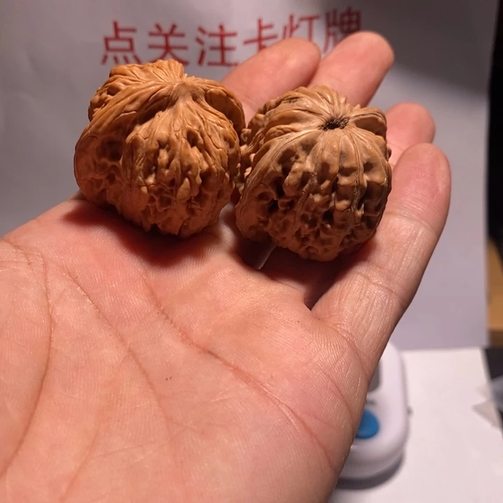 吊坠文玩核桃快***气额木头去看看