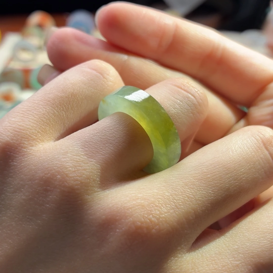 未镶嵌定制翡翠冰秋香 显白 13-19