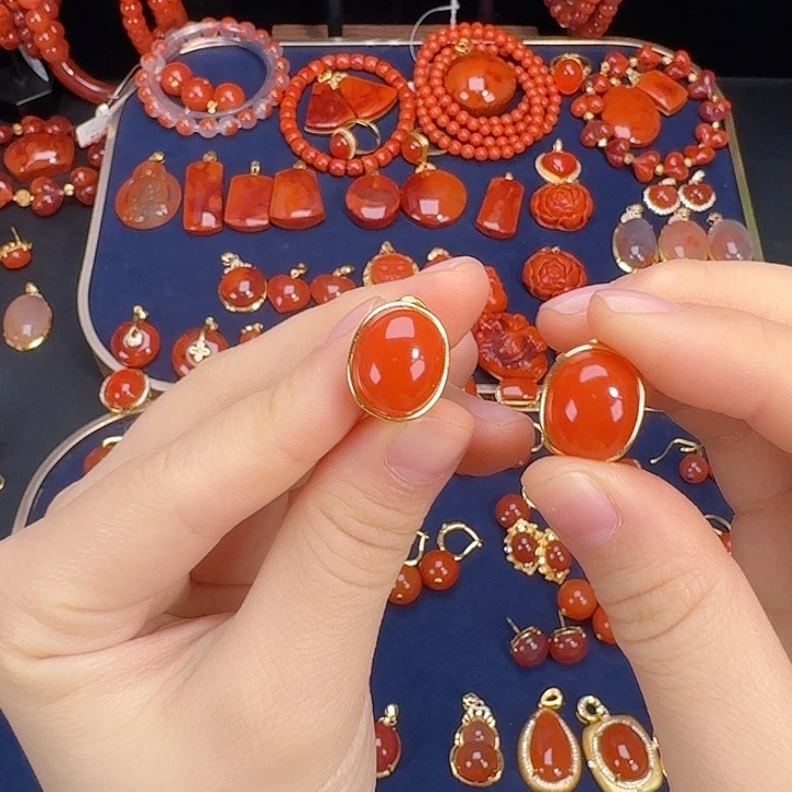 南红玛瑙银S925镶嵌耳夹高货