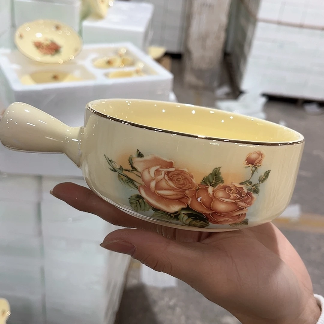 陶瓷……………………………………