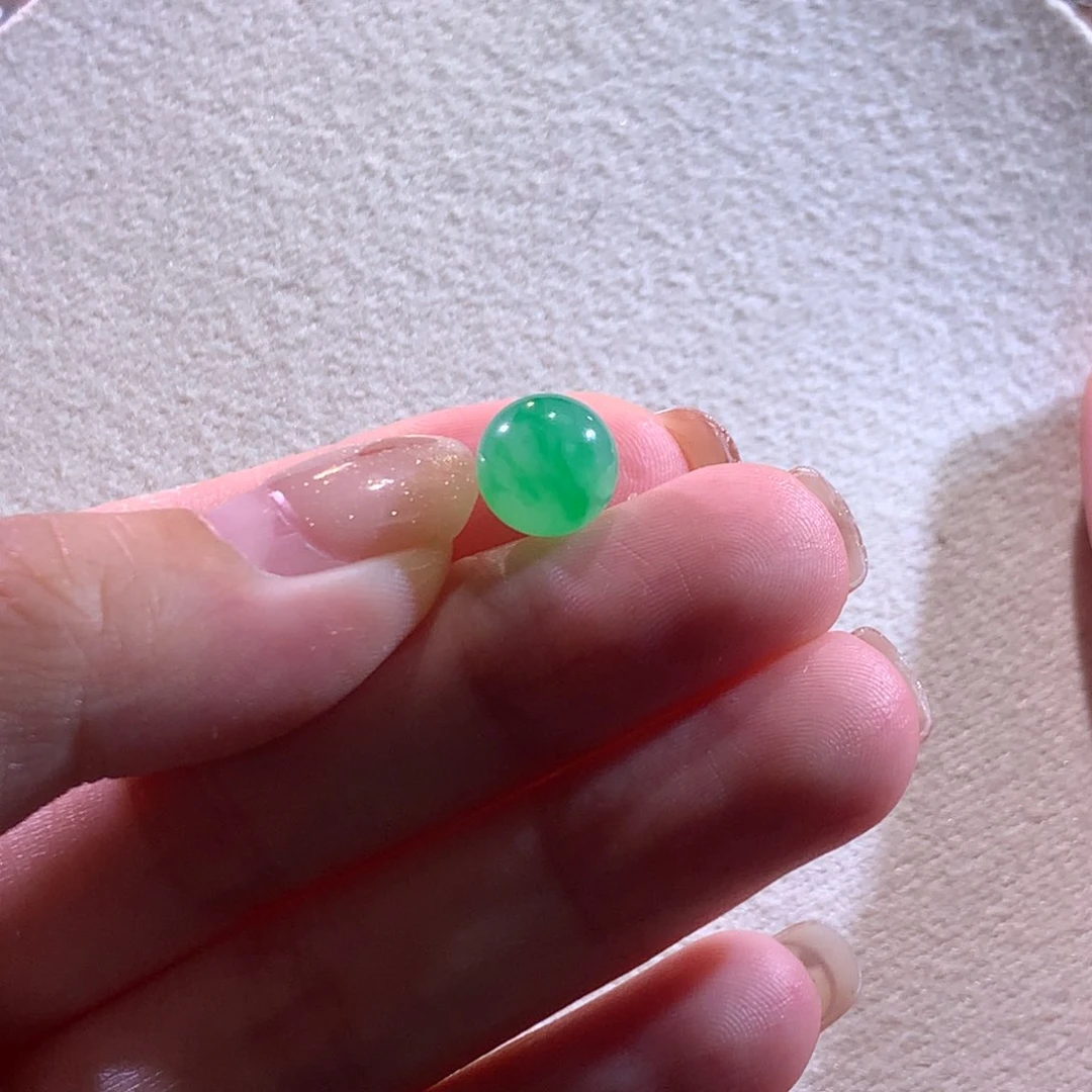 散珠翡翠天然缅a绿色单珠